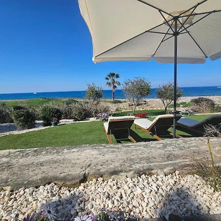 Kallisti & - A Luxury Seaside Retreat *