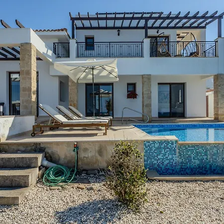 Kallisti & - A Luxury Seaside Retreat *