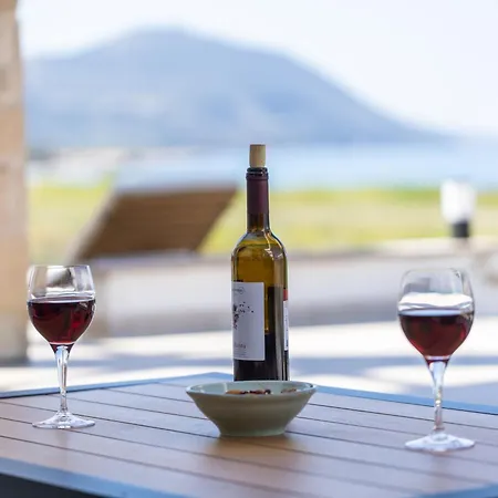 Kallisti & - A Luxury Seaside Retreat Lachi