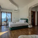 וילה Kallisti & - A Luxury Seaside Retreat