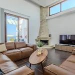 Kallisti & - A Luxury Seaside Retreat * לאצ'י