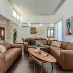 וילה Kallisti & - A Luxury Seaside Retreat *