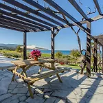 Kallisti & - A Luxury Seaside Retreat וילה *