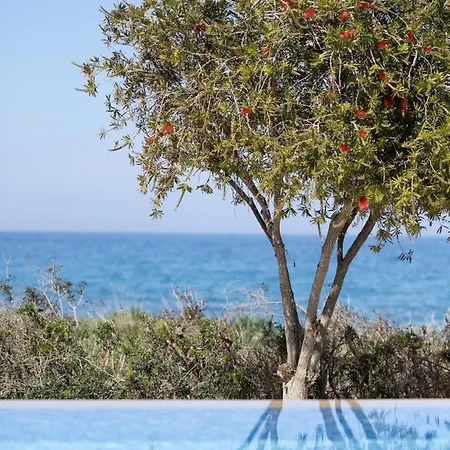 Kallisti & - A Luxury Seaside Retreat Villa