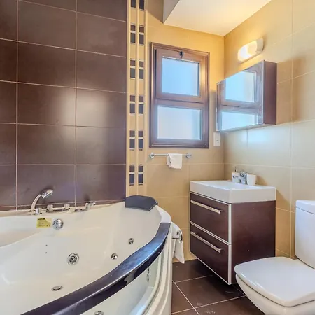 Kallisti & - A Luxury Seaside Retreat *