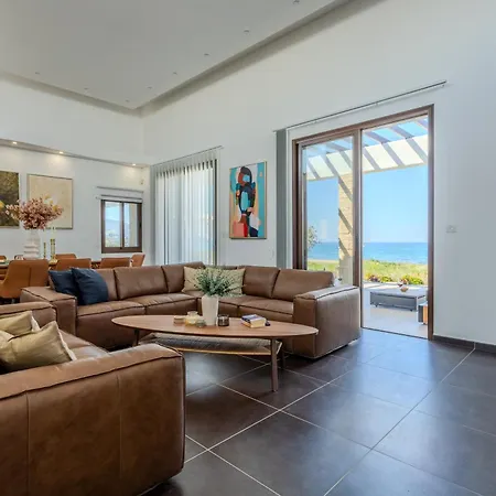 Вилла Kallisti & - A Luxury Seaside Retreat Латхи