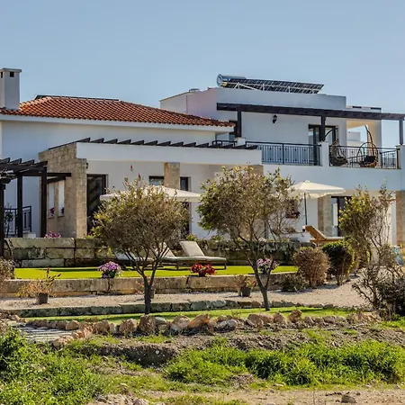 Willa Kallisti & - A Luxury Seaside Retreat