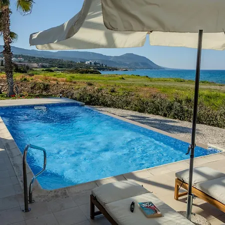 Kallisti & - A Luxury Seaside Retreat Латхи