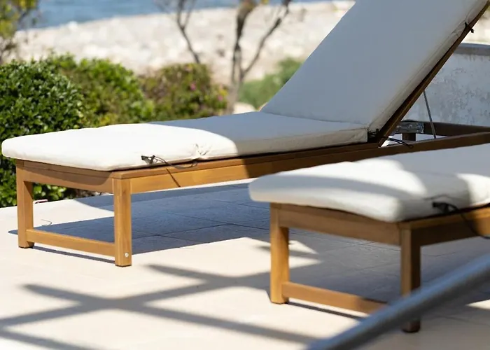 Kallisti & - A Luxury Seaside Retreat *