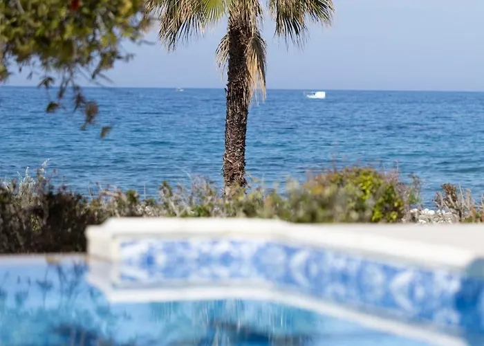 Willa Kallisti & - A Luxury Seaside Retreat *