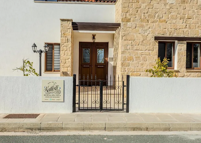 Willa Kallisti & - A Luxury Seaside Retreat Latsi