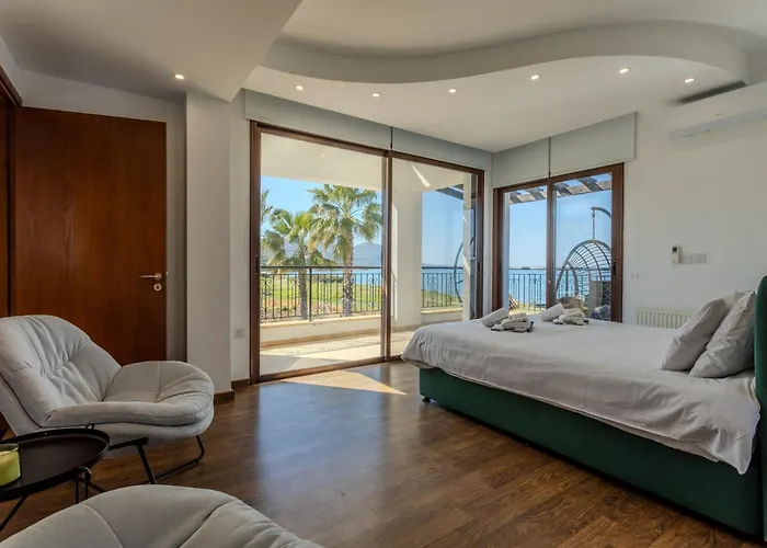 Kallisti & - A Luxury Seaside Retreat Willa *