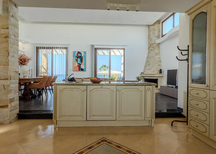 Kallisti & - A Luxury Seaside Retreat Willa